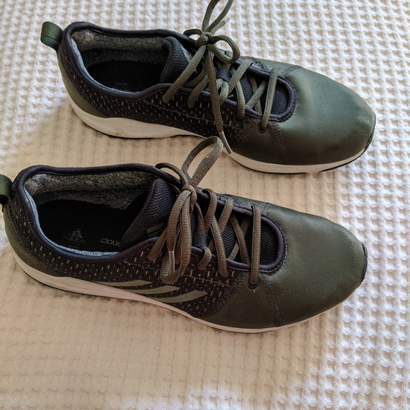 adidas cloudfoam olive